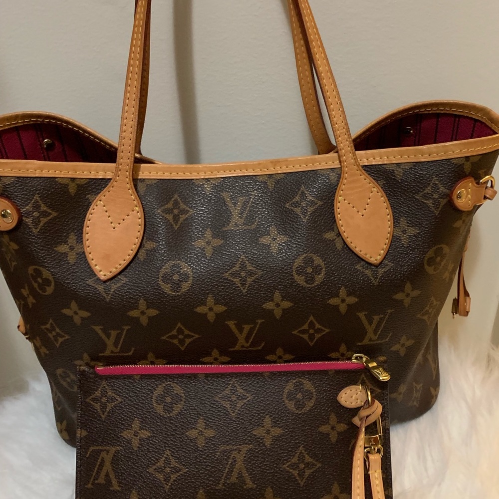 Louis Vuitton neverfull pm